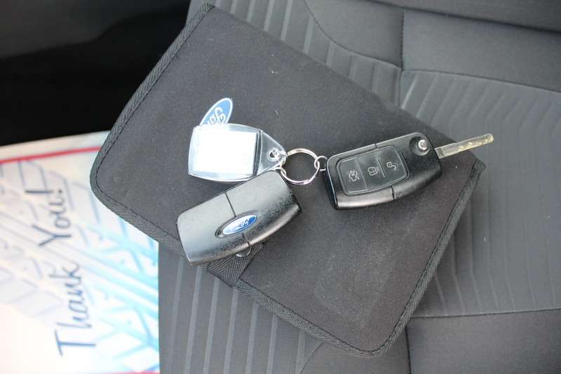 2013 FORD FIESTA 2013 FORD FIESTA