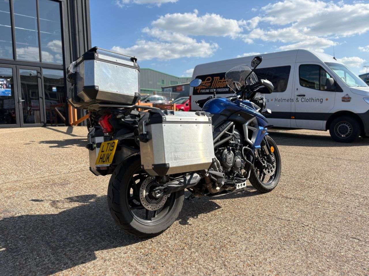 2019 TRIUMPH TIGER 800 2019 TRIUMPH TIGER 800