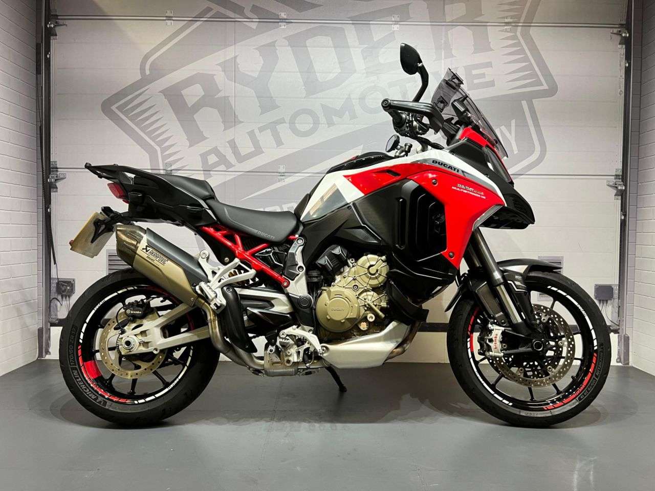 2021 DUCATI MULTISTRADA V4 2021 DUCATI MULTISTRADA V4