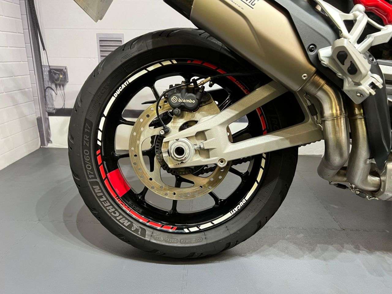 2021 DUCATI MULTISTRADA V4 2021 DUCATI MULTISTRADA V4