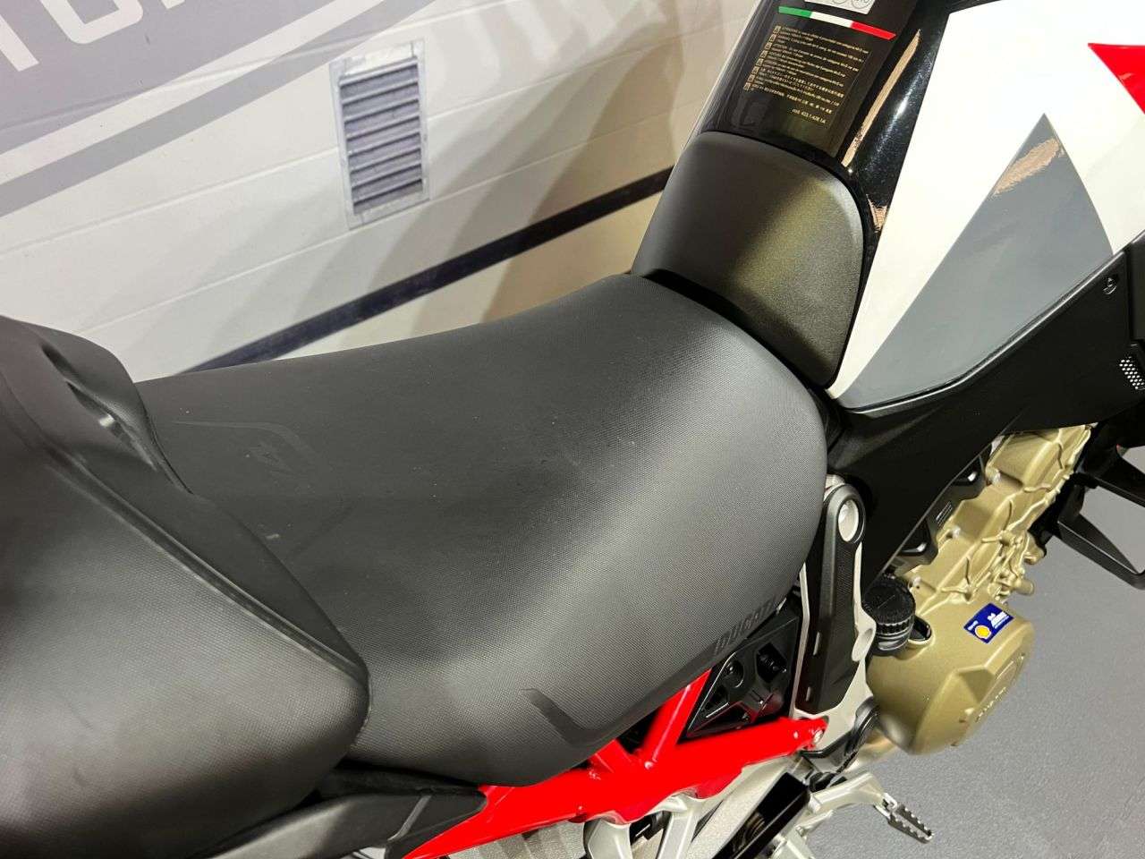 2021 DUCATI MULTISTRADA V4 2021 DUCATI MULTISTRADA V4