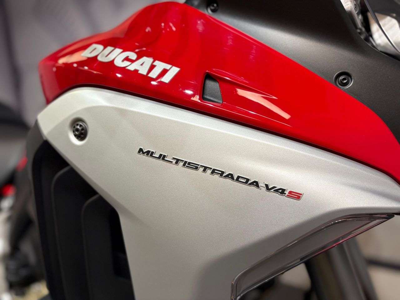 2022 DUCATI MULTISTRADA V4 2022 DUCATI MULTISTRADA V4