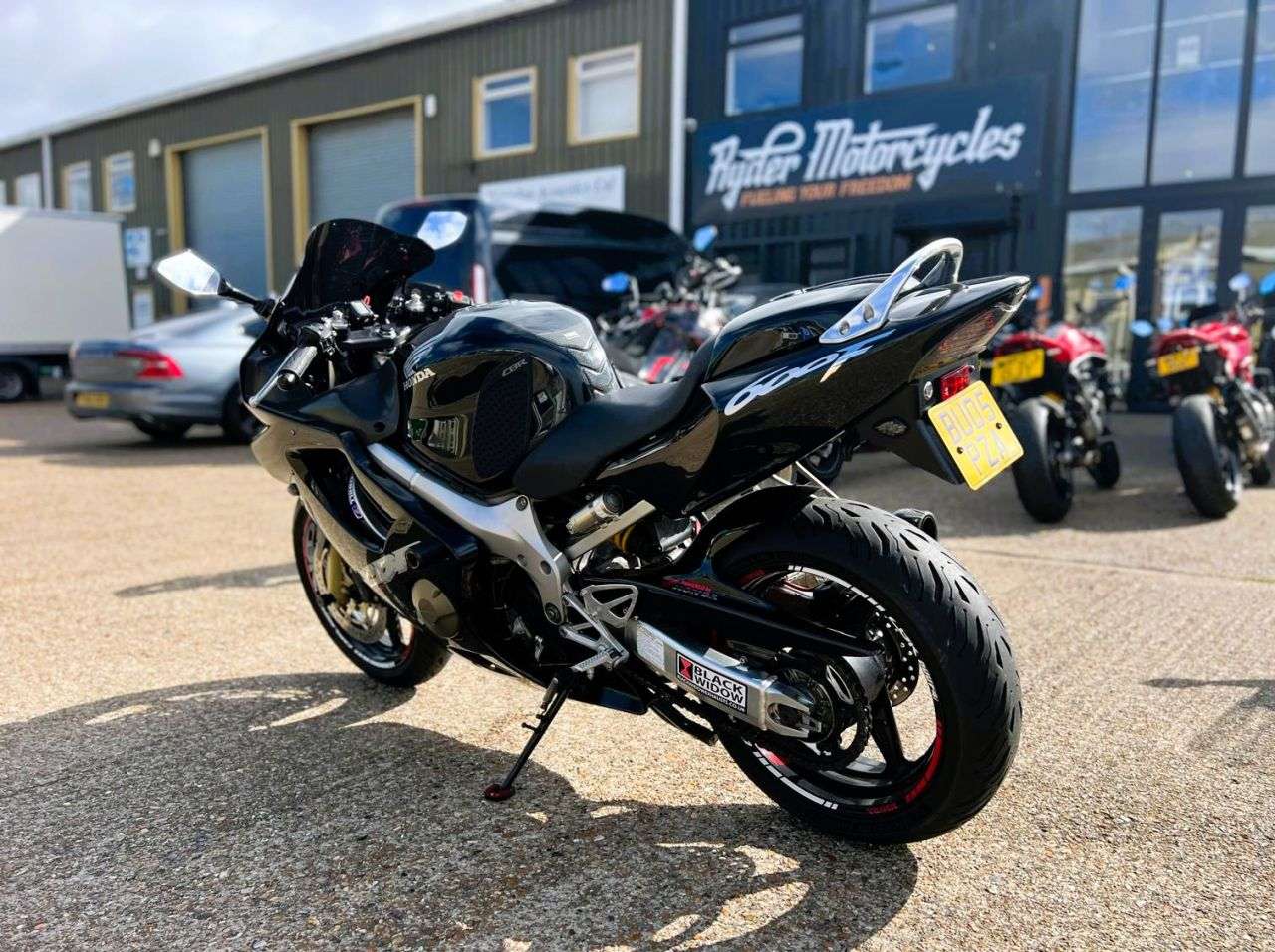 2005 HONDA CBR600F 2005 HONDA CBR600F