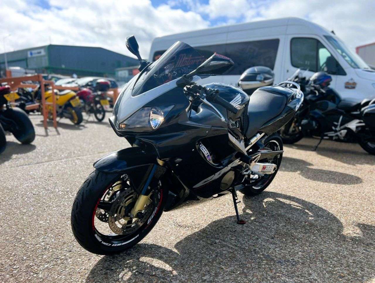 2005 HONDA CBR600F 2005 HONDA CBR600F