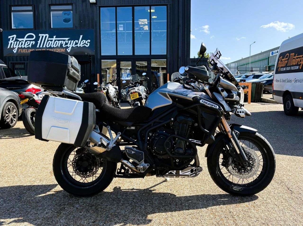 2014 TRIUMPH EXPLORER 2014 TRIUMPH EXPLORER