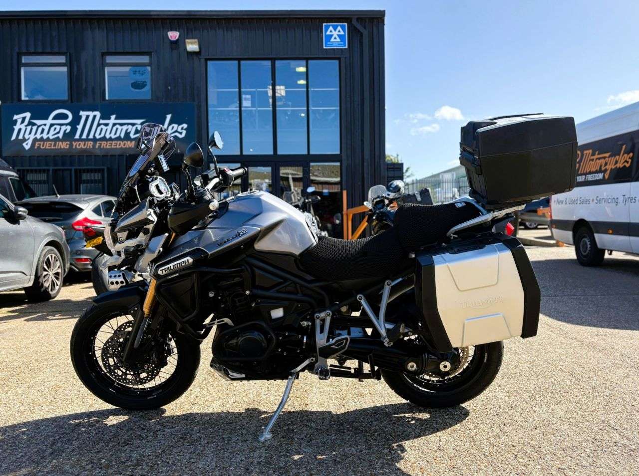 2014 TRIUMPH EXPLORER 2014 TRIUMPH EXPLORER