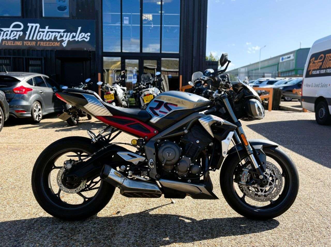 2021 TRIUMPH STREET TRIPLE 765 2021 TRIUMPH STREET TRIPLE 765