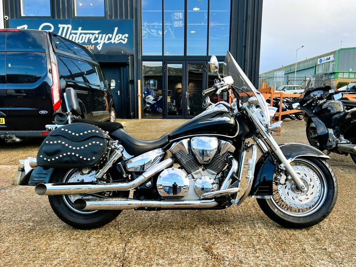 Check out this Honda Vtx1300 2005 Petrol Manual