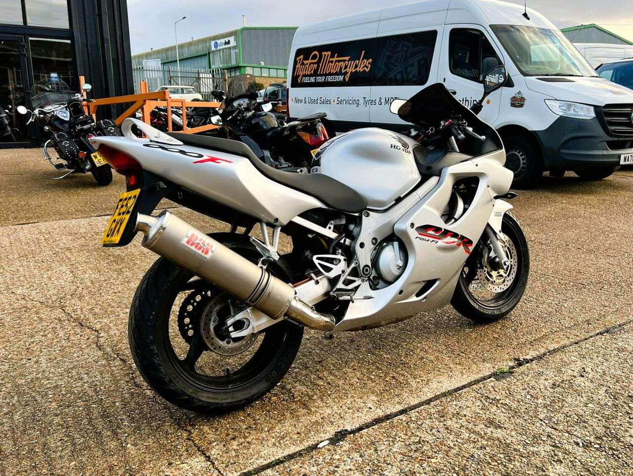 2002 HONDA CBR600F 2002 HONDA CBR600F