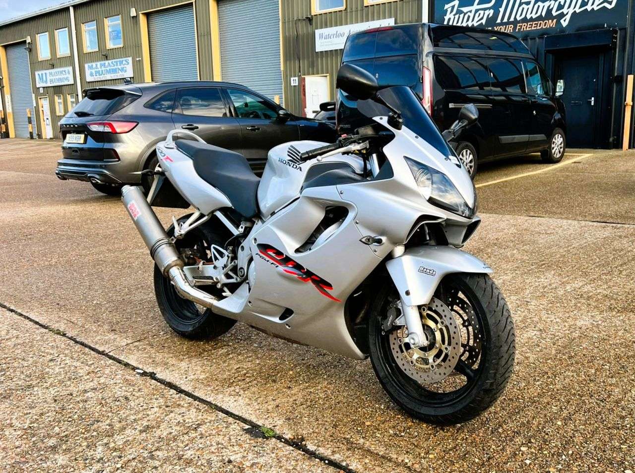 2002 HONDA CBR600F 2002 HONDA CBR600F