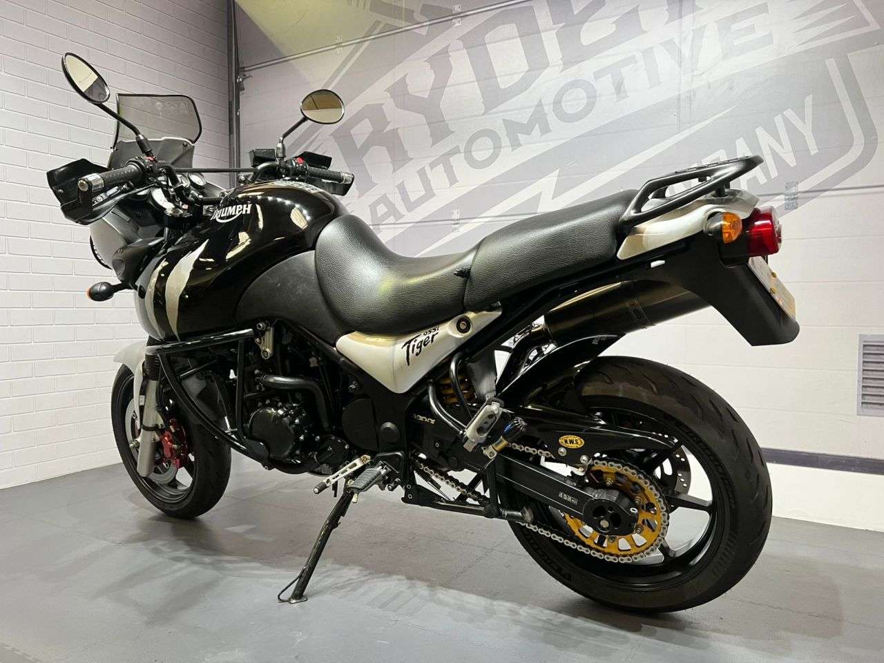 2001 TRIUMPH TIGER 955I 2001 TRIUMPH TIGER 955I