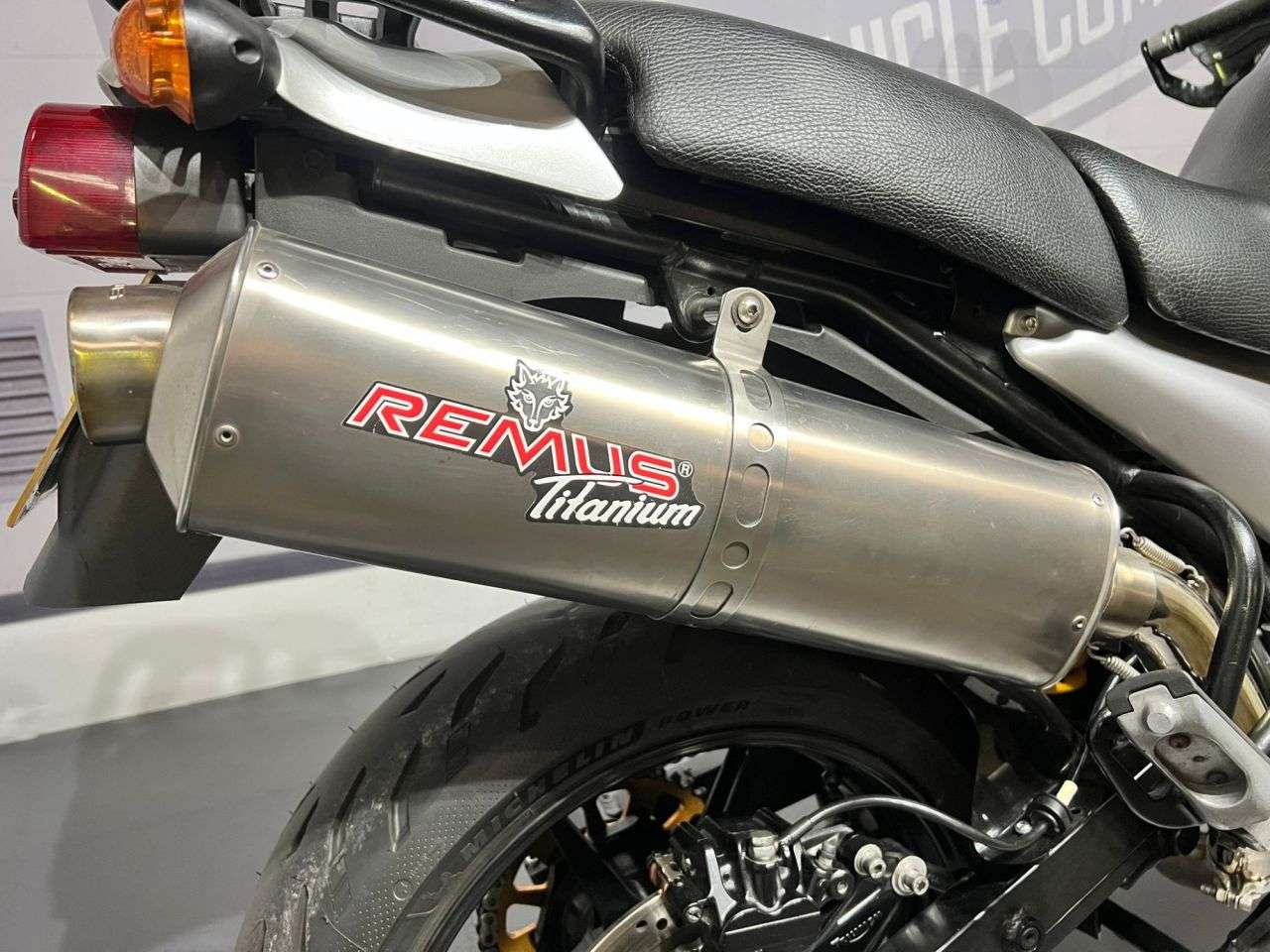 2001 TRIUMPH TIGER 955I 2001 TRIUMPH TIGER 955I