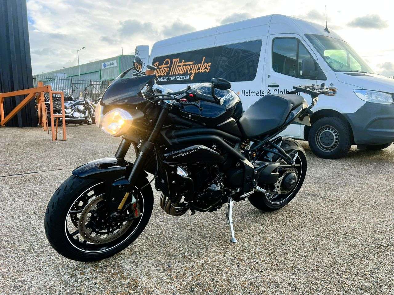 2015 TRIUMPH SPEED TRIPLE 1050 2015 TRIUMPH SPEED TRIPLE 1050