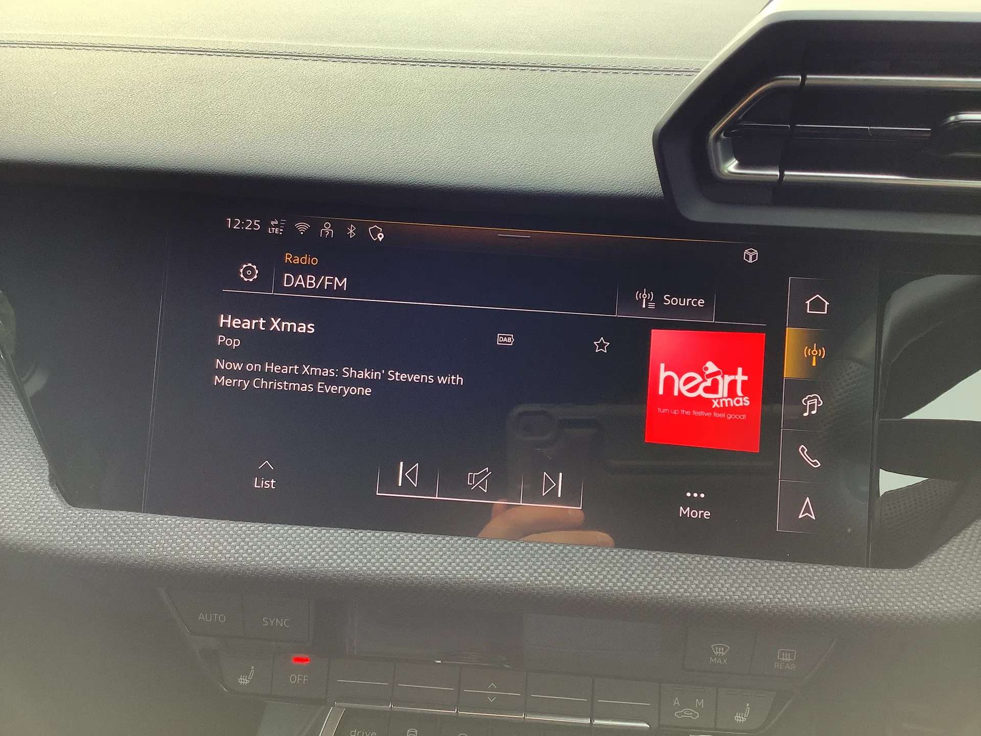 2024 AUDI A3 2024 AUDI A3