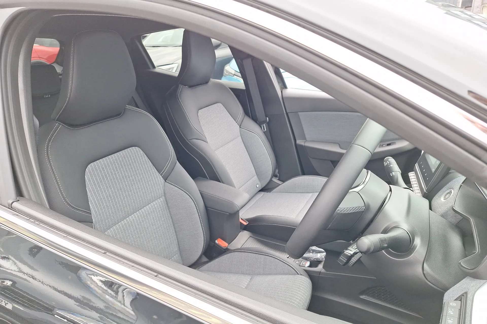 2025 RENAULT CLIO 2025 RENAULT CLIO