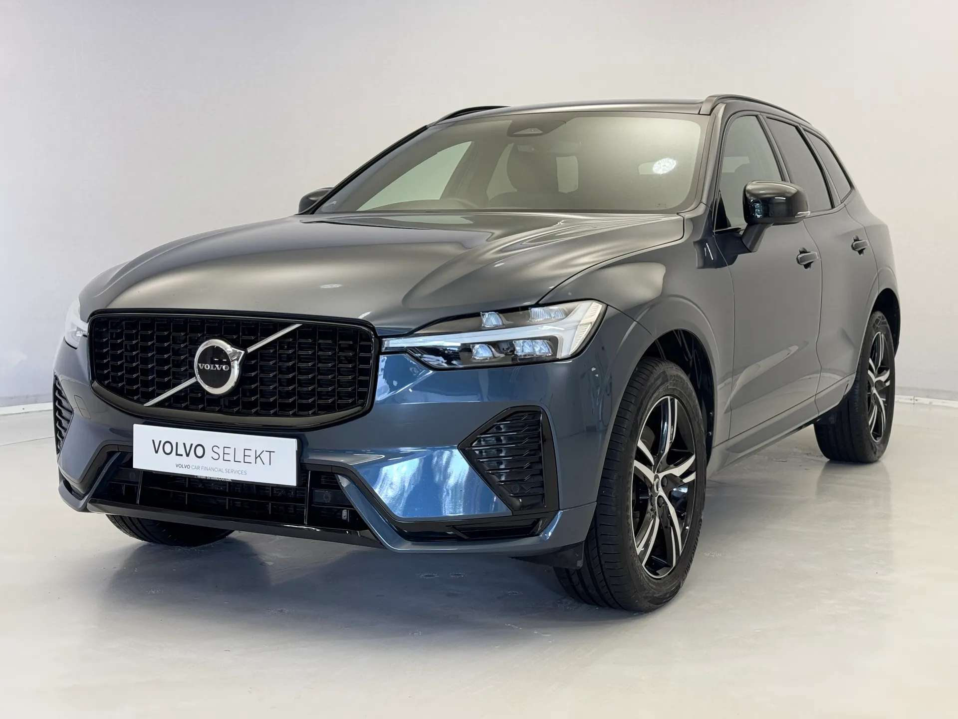 2021 VOLVO XC60 2021 VOLVO XC60