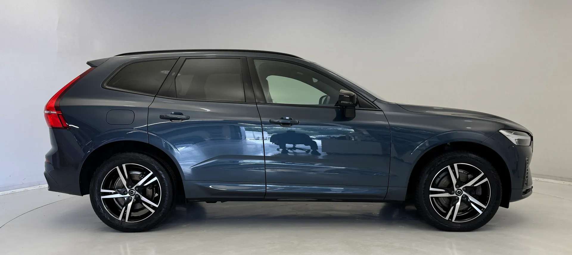 2021 VOLVO XC60 2021 VOLVO XC60