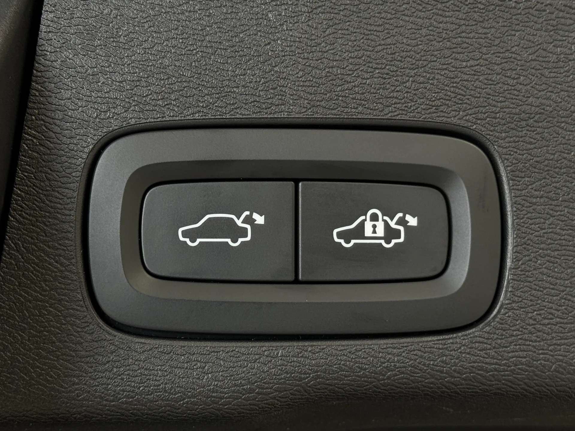 2021 VOLVO XC60 2021 VOLVO XC60