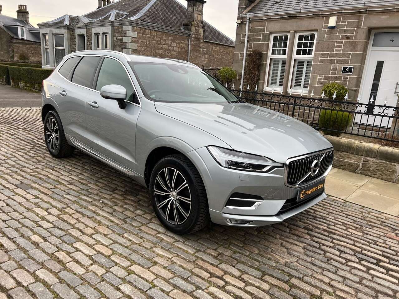 2017 VOLVO XC60 2017 VOLVO XC60