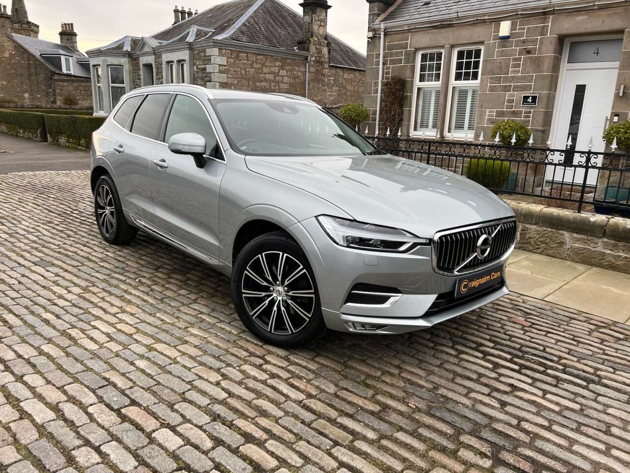 2017 VOLVO XC60 2017 VOLVO XC60