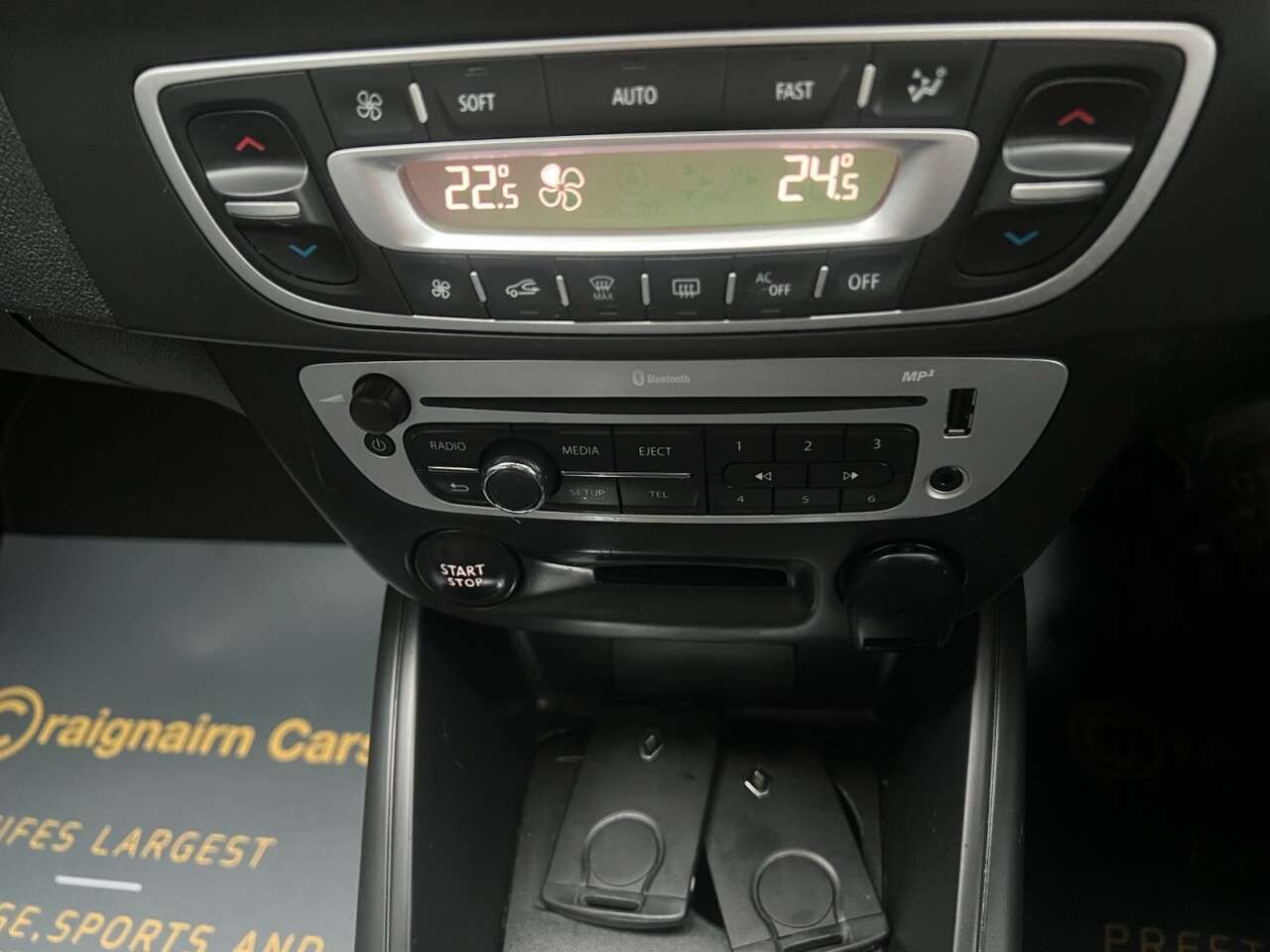 2015 RENAULT MEGANE 2015 RENAULT MEGANE