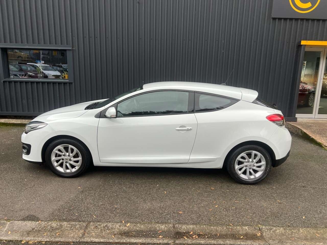 2015 RENAULT MEGANE 2015 RENAULT MEGANE