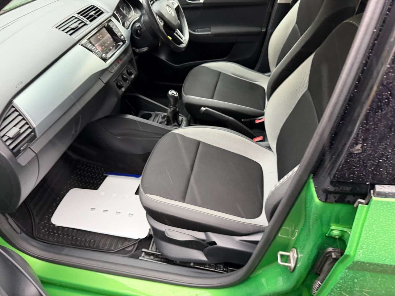 2017 SKODA FABIA 2017 SKODA FABIA