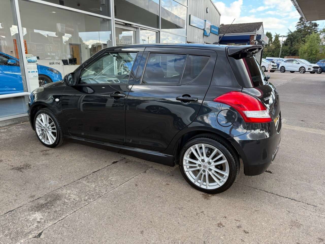 2017 SUZUKI SWIFT 2017 SUZUKI SWIFT