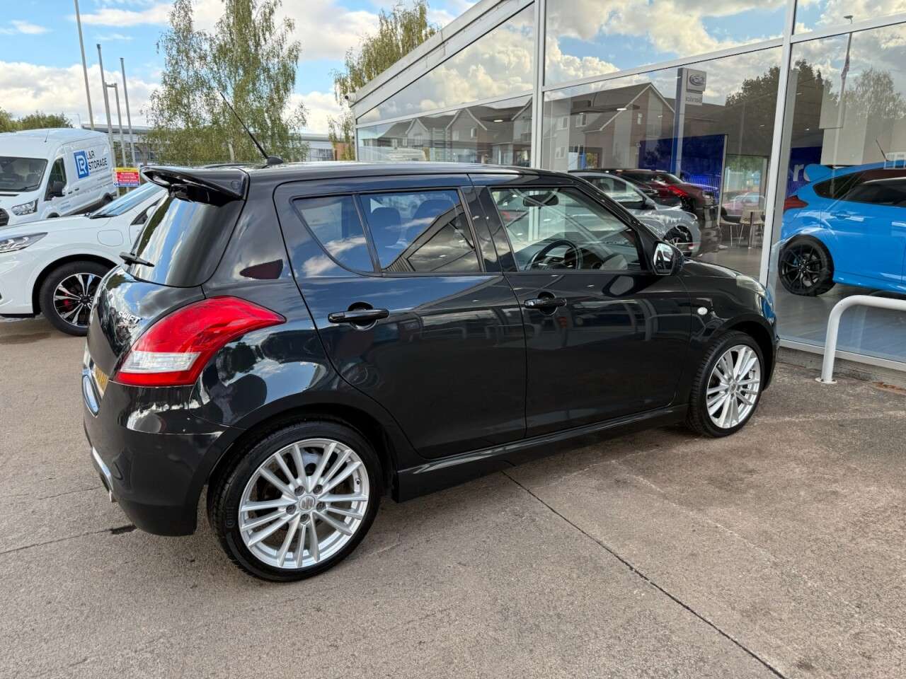 2017 SUZUKI SWIFT 2017 SUZUKI SWIFT