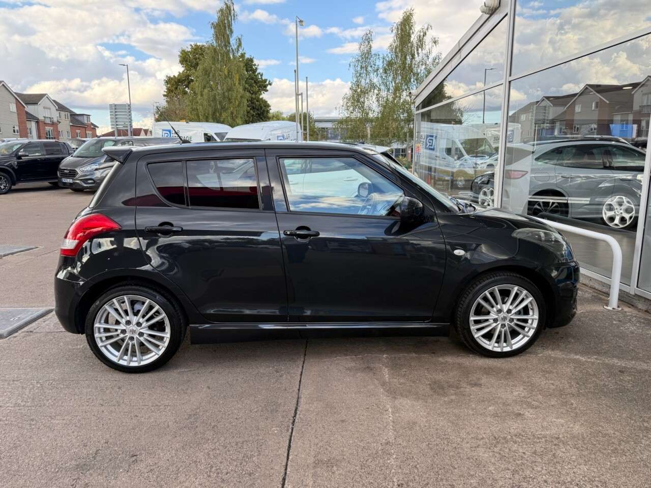 2017 SUZUKI SWIFT 2017 SUZUKI SWIFT