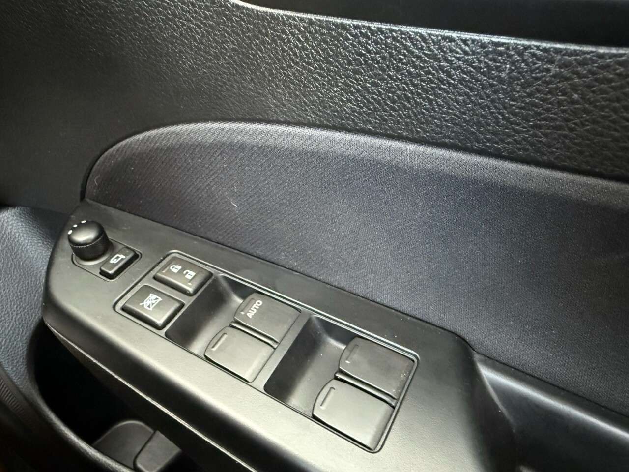 2017 SUZUKI SWIFT 2017 SUZUKI SWIFT