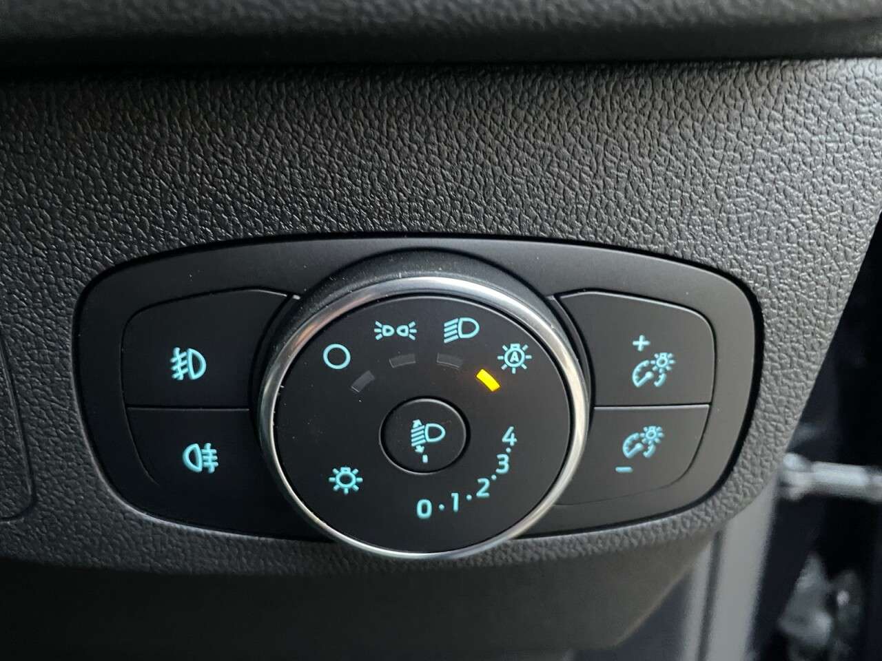 2024 FORD FOCUS 2024 FORD FOCUS