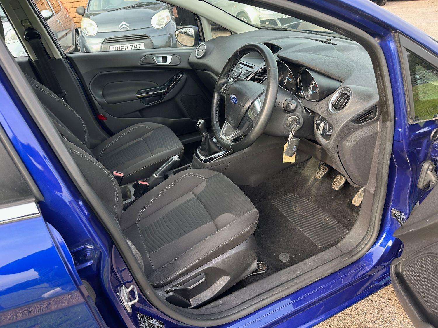 2015 FORD FIESTA 2015 FORD FIESTA