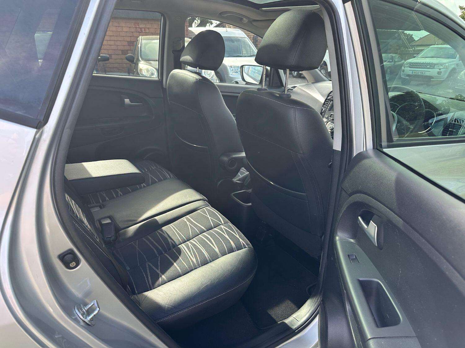 2012 KIA VENGA 2012 KIA VENGA