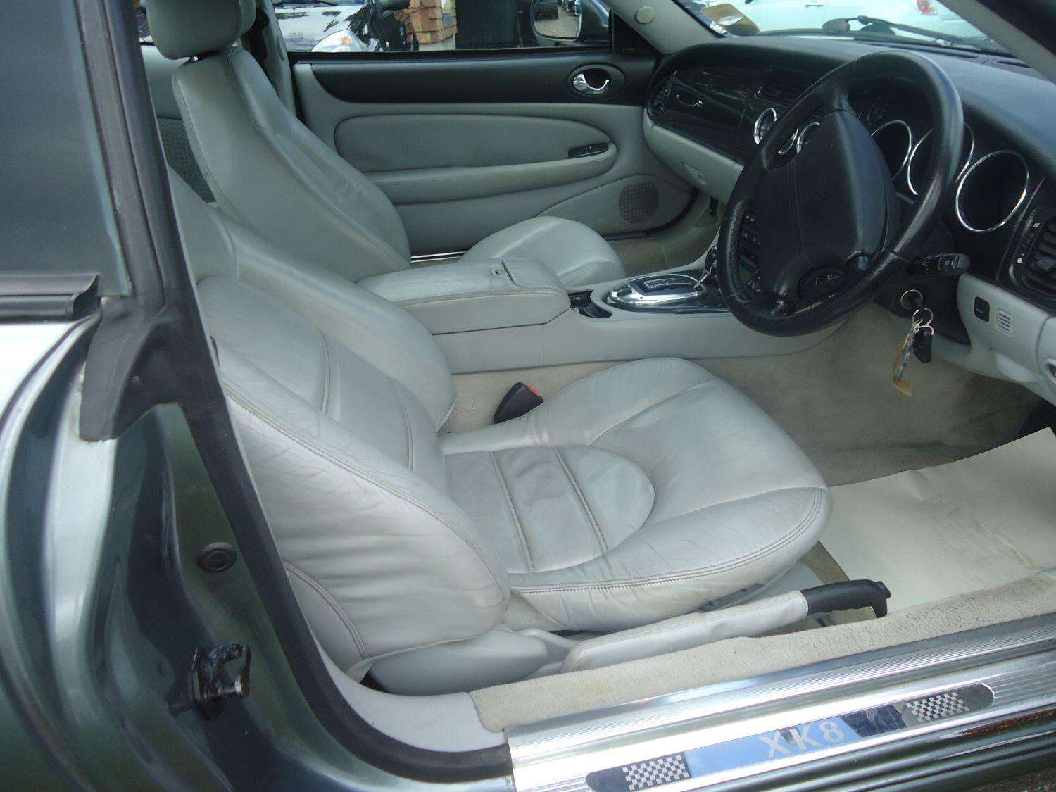 2006 JAGUAR XK8 2006 JAGUAR XK8