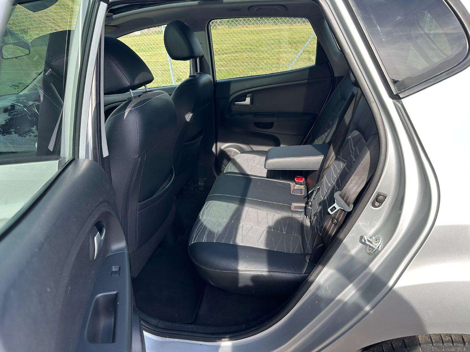 2012 KIA VENGA 2012 KIA VENGA