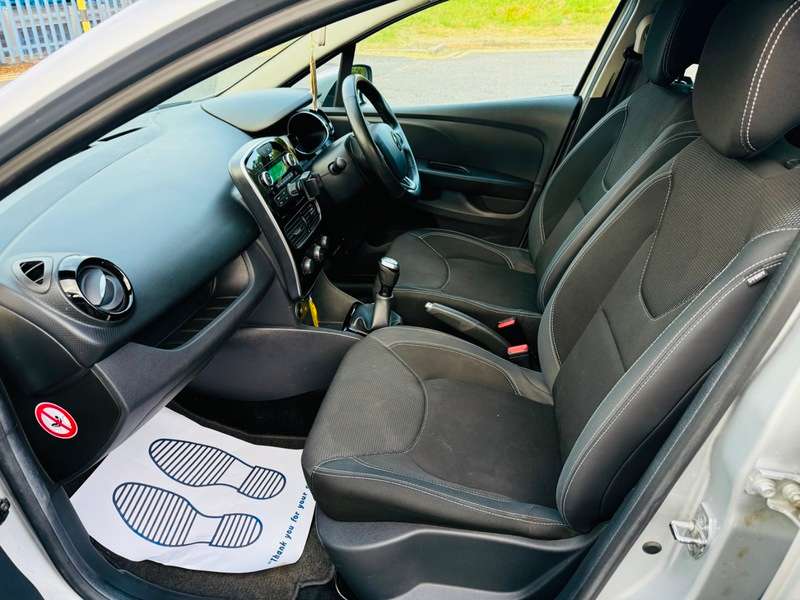 2019 RENAULT CLIO 2019 RENAULT CLIO