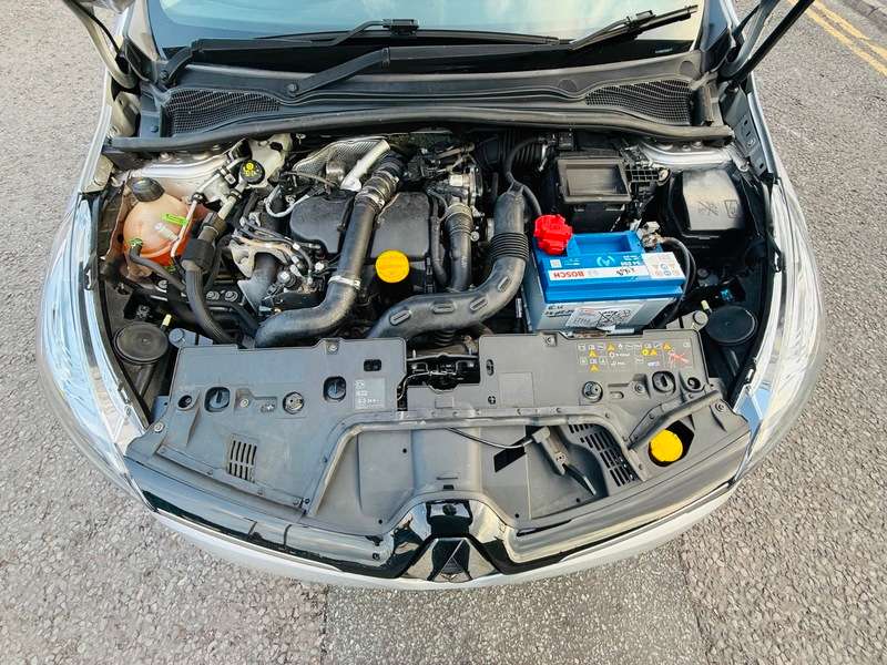 2019 RENAULT CLIO 2019 RENAULT CLIO