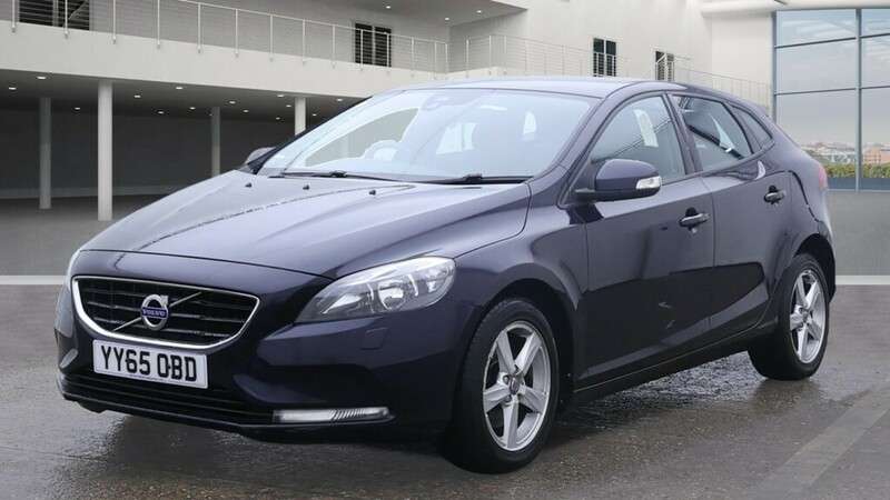 2015 VOLVO V40 2015 VOLVO V40