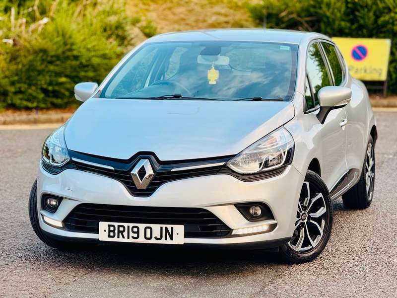 2019 RENAULT CLIO 2019 RENAULT CLIO