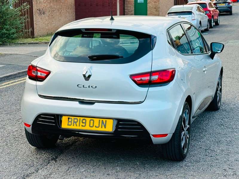2019 RENAULT CLIO 2019 RENAULT CLIO