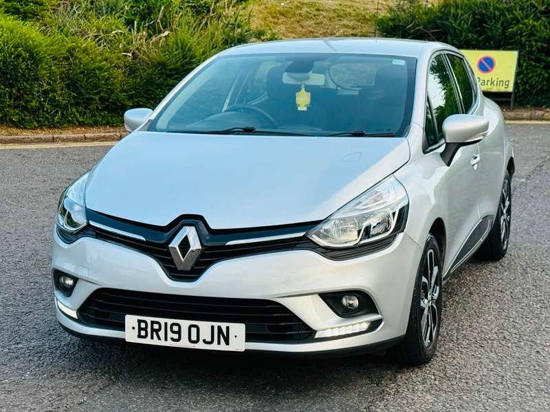 2019 RENAULT CLIO 2019 RENAULT CLIO
