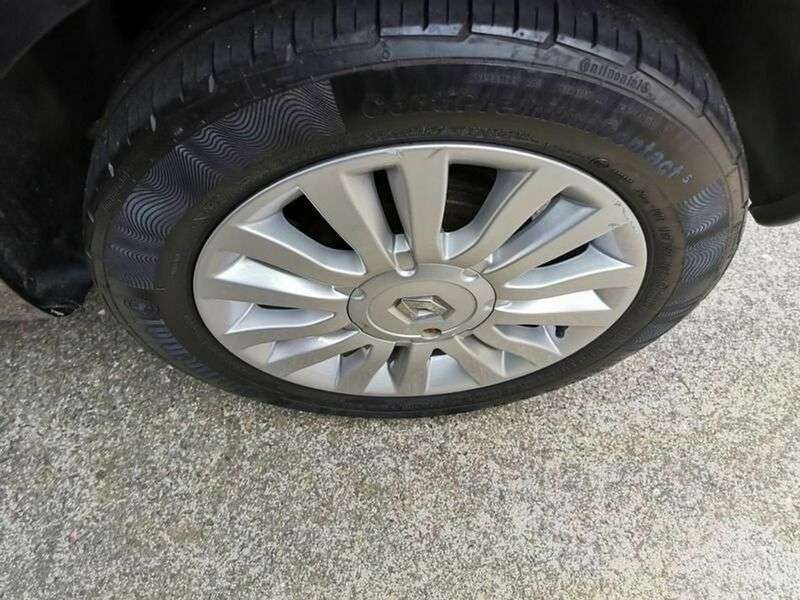 2010 RENAULT CLIO 2010 RENAULT CLIO