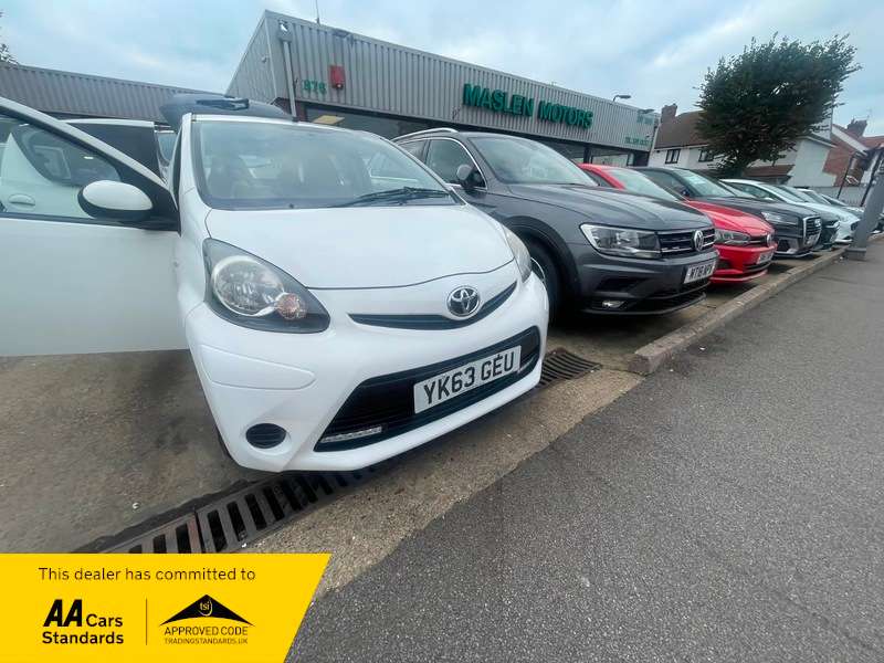 2013 TOYOTA AYGO 2013 TOYOTA AYGO