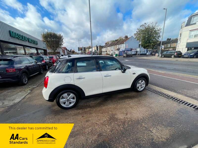 2015 MINI MINI 2015 MINI MINI