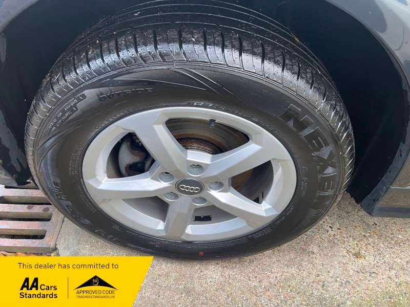 2019 AUDI Q2 2019 AUDI Q2