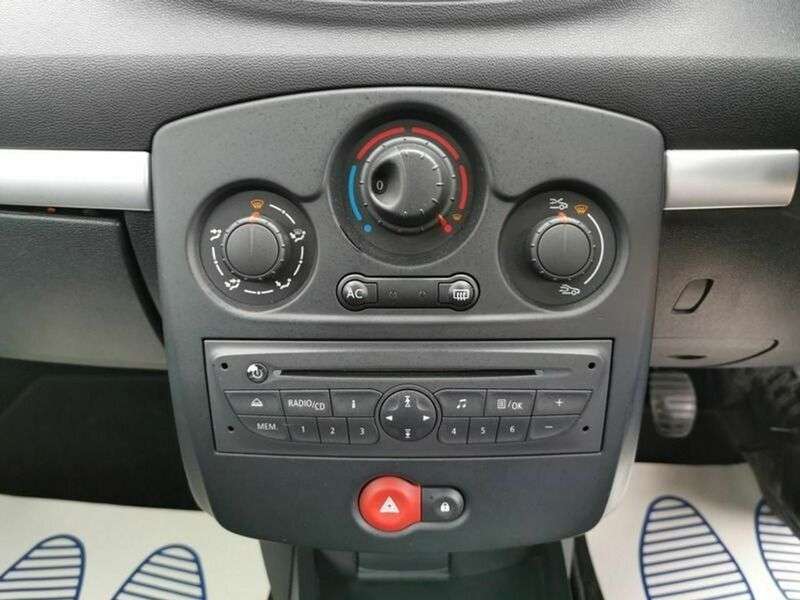 2010 RENAULT CLIO 2010 RENAULT CLIO