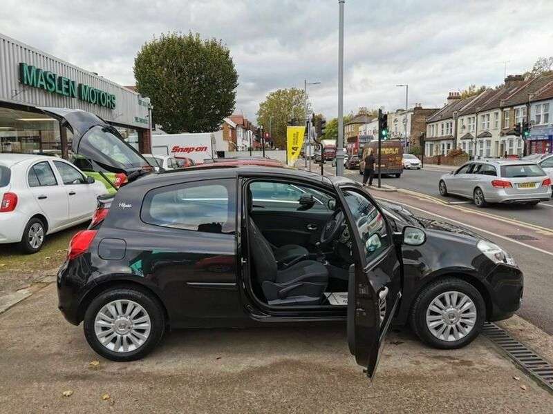 2010 RENAULT CLIO 2010 RENAULT CLIO