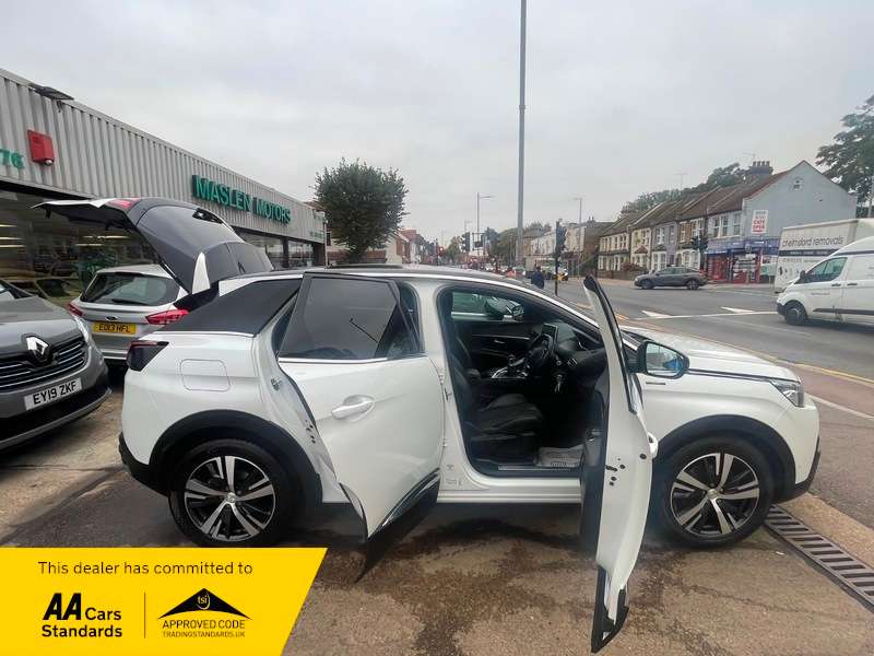 2018 PEUGEOT 3008 2018 PEUGEOT 3008