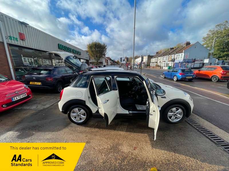 2015 MINI MINI 2015 MINI MINI